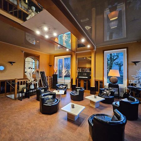 Le Castelet Hotel Le Mont-Dore Bagian luar foto