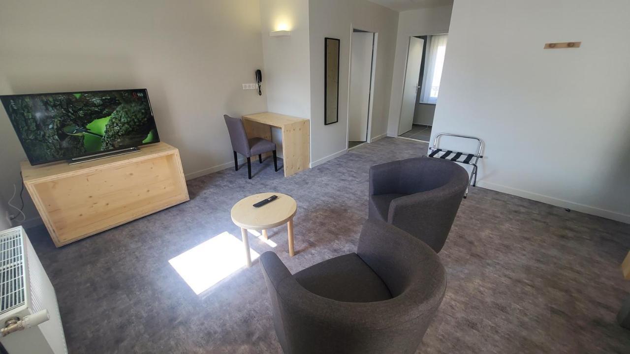 Le Castelet Hotel Le Mont-Dore Bagian luar foto