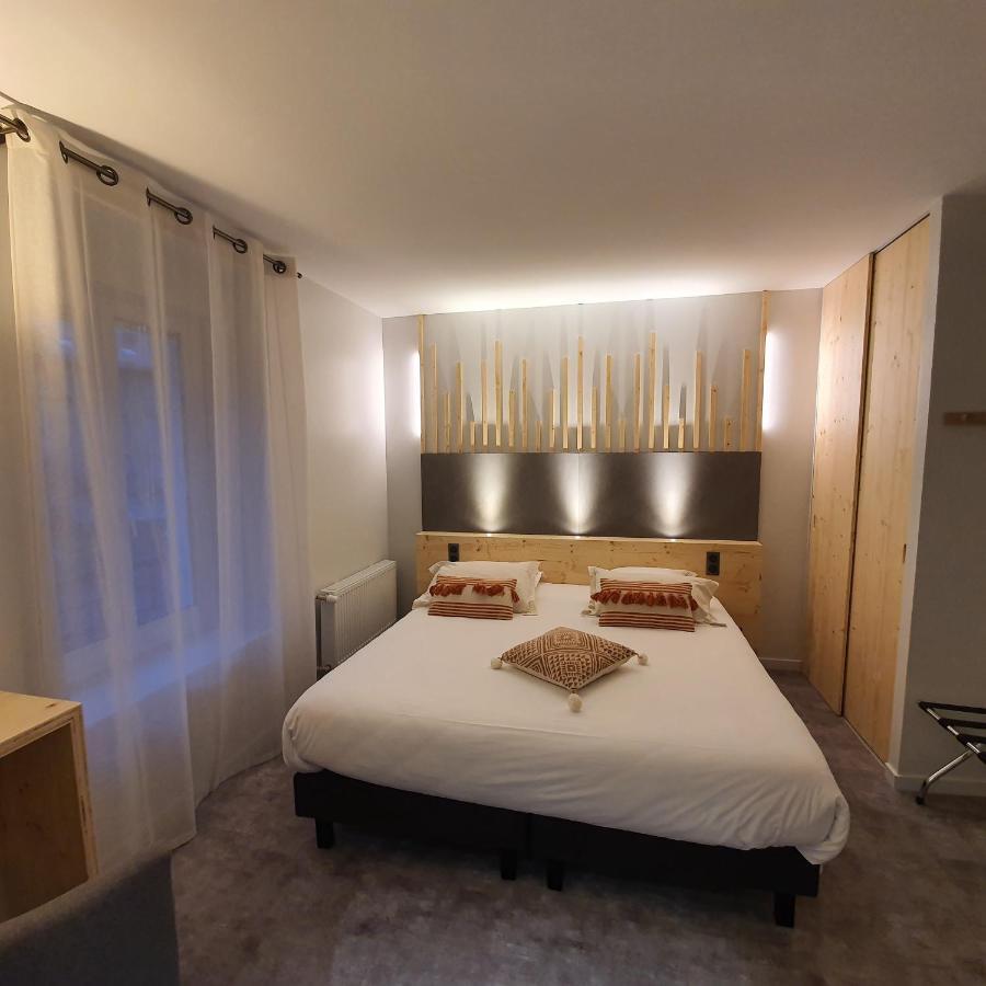 Le Castelet Hotel Le Mont-Dore Bagian luar foto