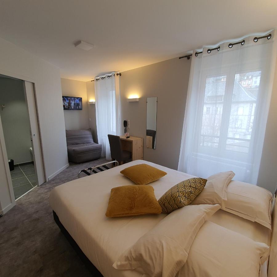 Le Castelet Hotel Le Mont-Dore Bagian luar foto