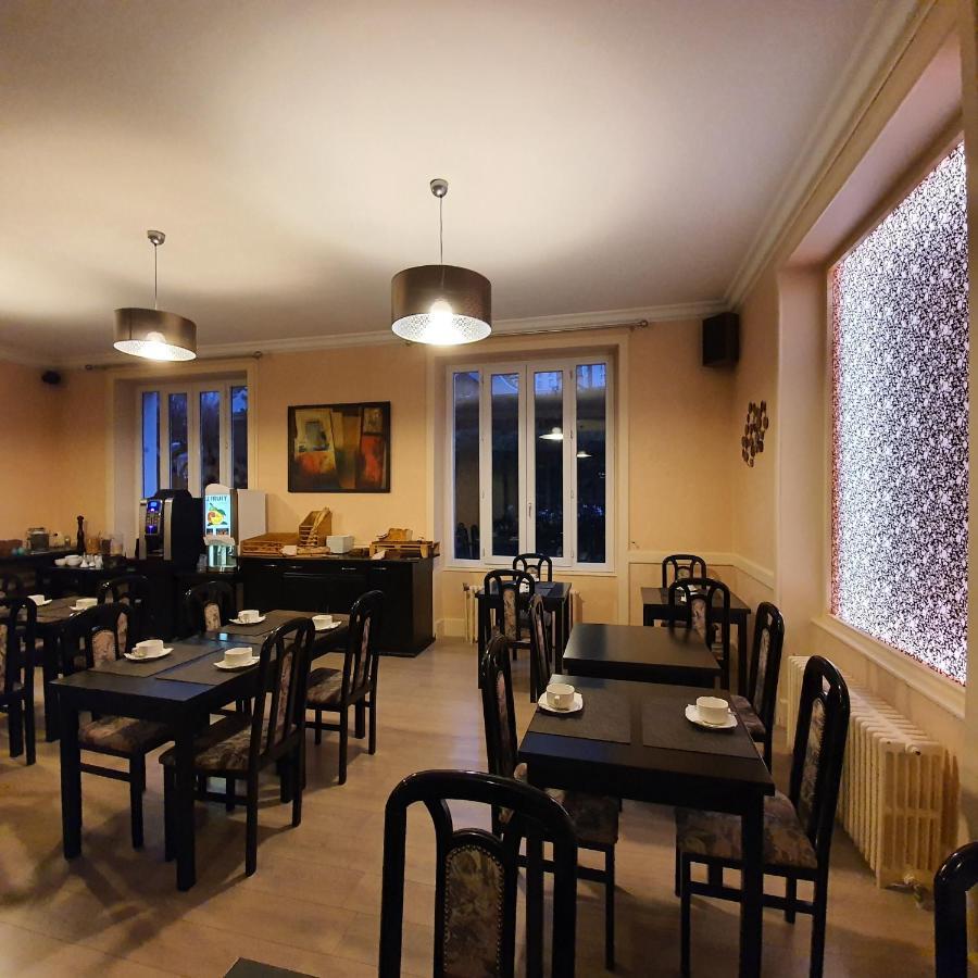 Le Castelet Hotel Le Mont-Dore Bagian luar foto